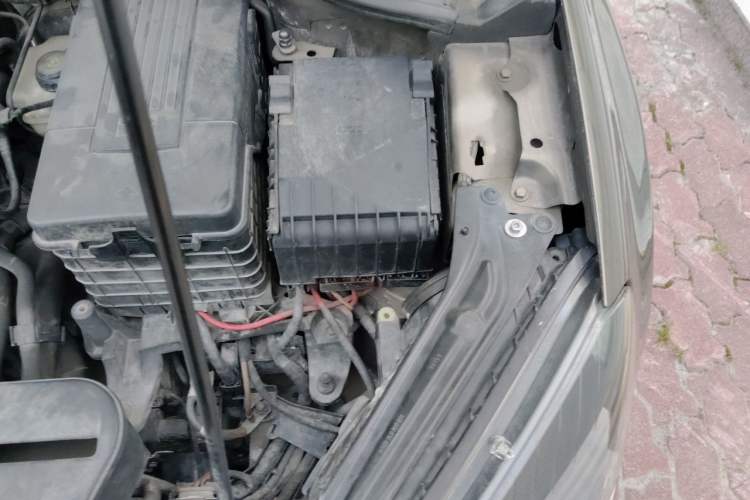Used Skoda Yeti 2016 1.4TSI DSG Advanced Edition Engine Bay Left
