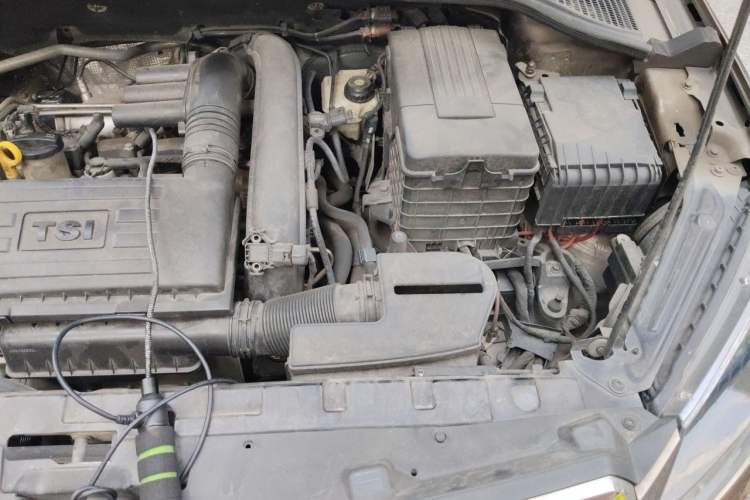 Used Skoda Yeti 2016 1.4TSI DSG Advanced Edition Engine Bay Left