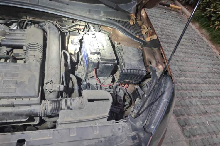 Used Skoda Yeti 2016 1.4TSI Manual Entry-Level Model Engine Bay Left