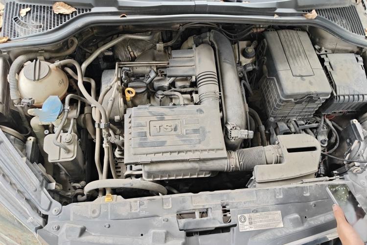 Used Skoda Yeti 2016 1.4TSI DSG Advanced Edition Engine Bay