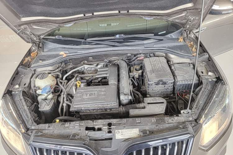 Used Skoda Yeti 2016 1.4TSI DSG Style Edition Engine Bay