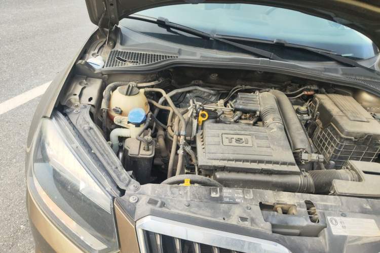 Used Skoda Yeti 2016 1.4TSI DSG Advanced Edition Engine Bay Right