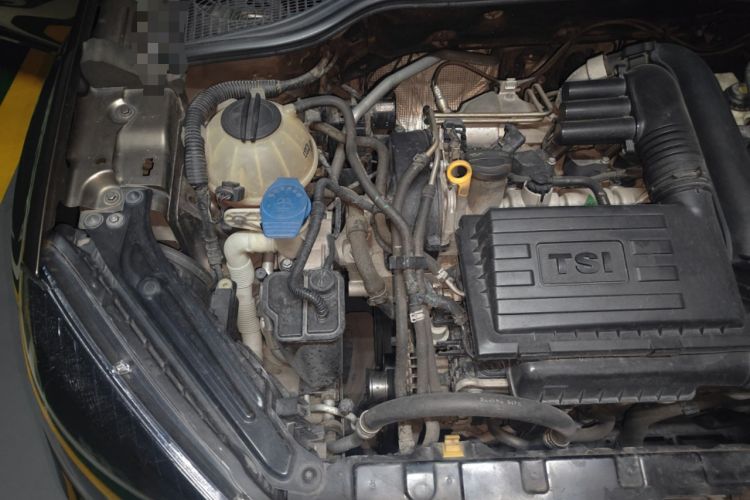 Used Skoda Yeti 2016 1.4TSI DSG Advanced Edition Engine Bay Right