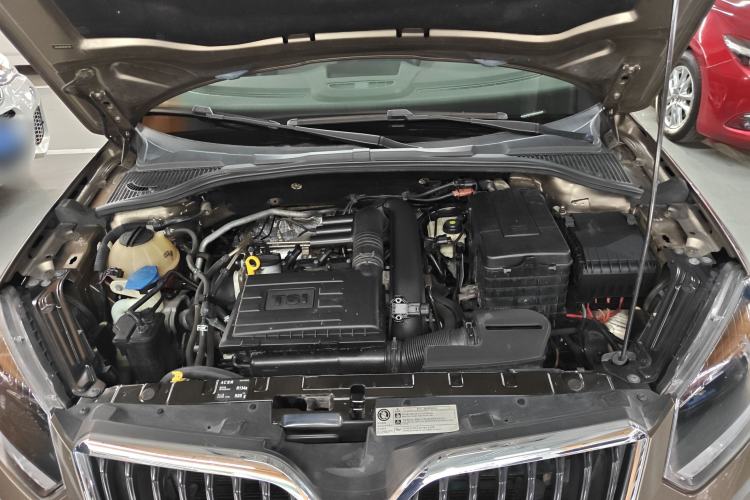 Used Skoda Yeti 2016 1.4TSI DSG Advanced Edition Engine Bay
