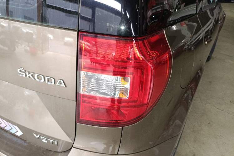 Used Skoda Yeti 2016 1.4TSI DSG Advanced Edition Exterior 3