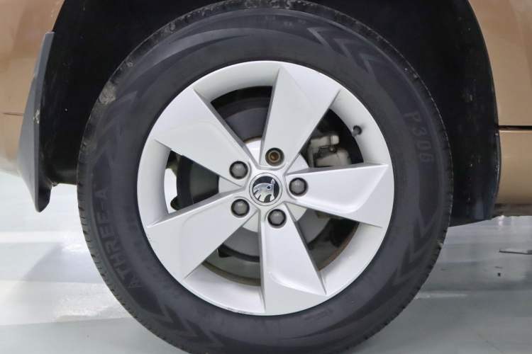 Used Skoda Yeti 2016 1.4TSI DSG Advanced Edition Exterior 4