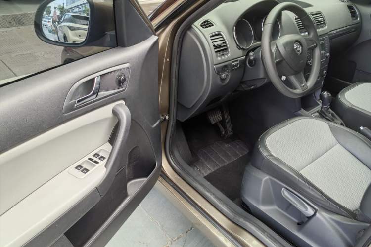 Used Skoda Yeti 2016 1.4TSI DSG Advanced Edition Exterior 8