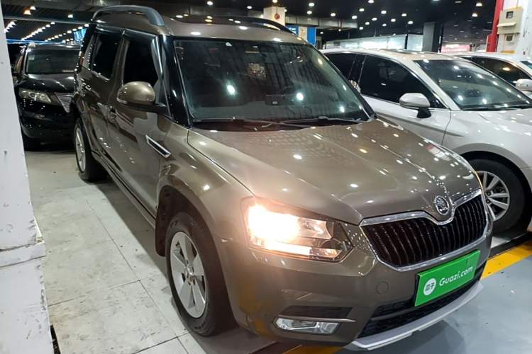 Used Skoda Yeti 2016 1.4TSI DSG Advanced Edition Front Right 45 Deg