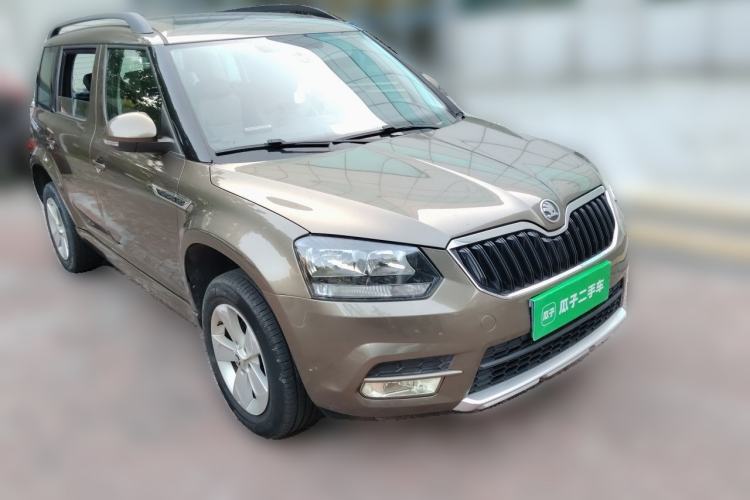 Used Skoda Yeti 2016 1.4TSI DSG Advanced Edition Front Right 45 Deg