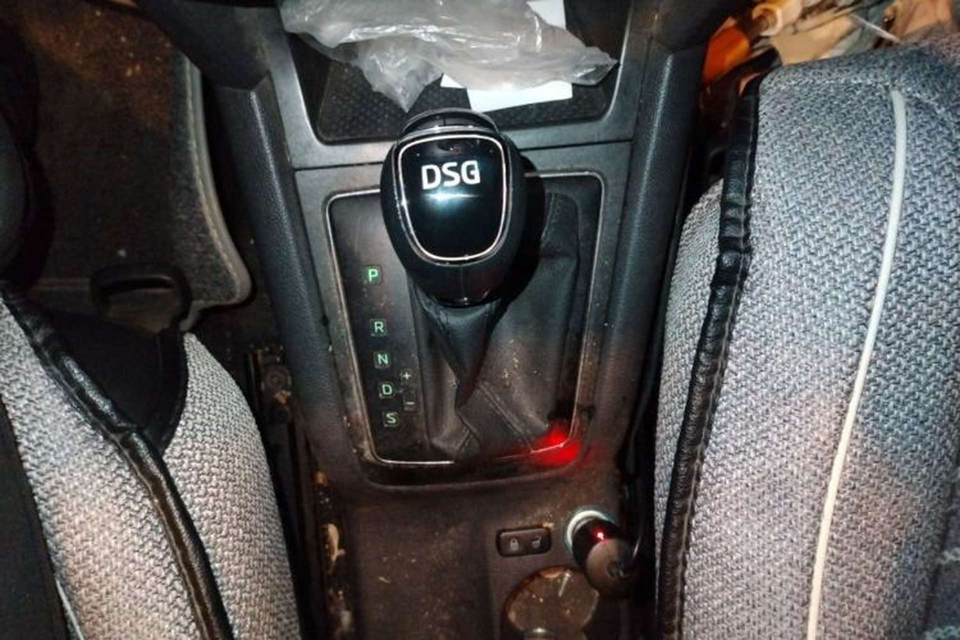 Used Skoda Yeti 2016 1.4TSI DSG Advanced Edition Gear Lever