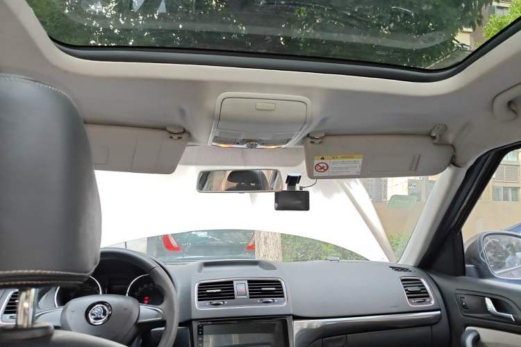 Used Skoda Yeti 2016 1.4TSI DSG Advanced Edition Headliner