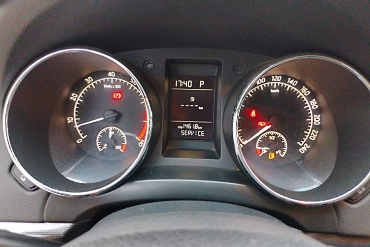 Used Skoda Yeti 2016 1.4TSI DSG Advanced Edition Instrument Cluster
