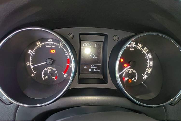 Used Skoda Yeti 2016 1.4TSI DSG Advanced Edition Instrument Cluster