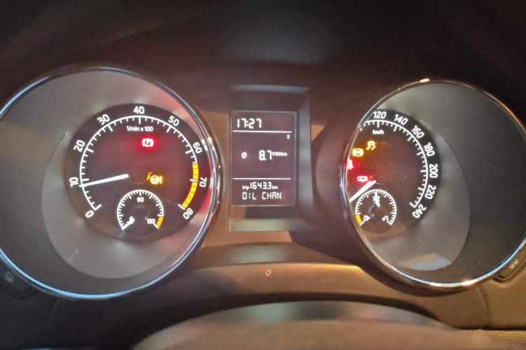 Used Skoda Yeti 2016 1.4TSI Manual Entry-Level Model Instrument Cluster