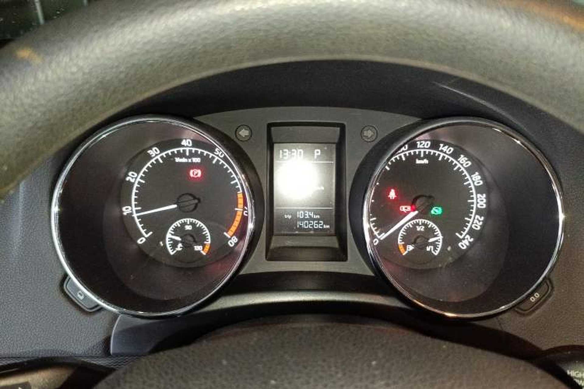 Used Skoda Yeti 2016 1.4TSI DSG Advanced Edition Instrument Cluster
