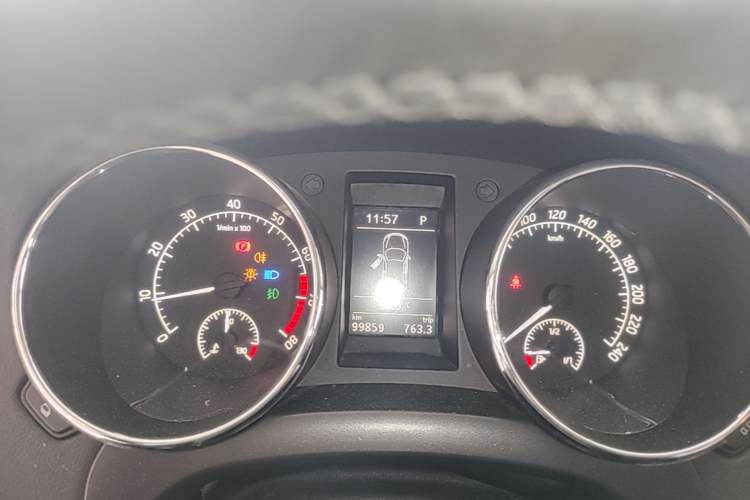 Used Skoda Yeti 2016 1.4TSI DSG Style Edition Instrument Cluster