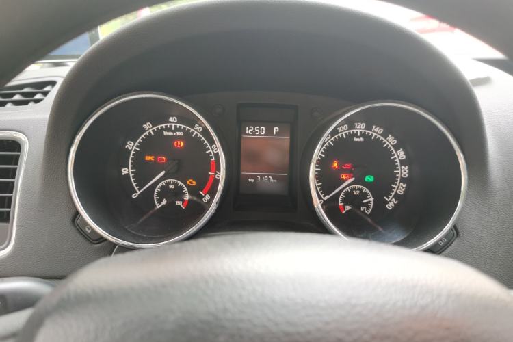 Used Skoda Yeti 2016 1.4TSI DSG Advanced Edition Instrument Cluster