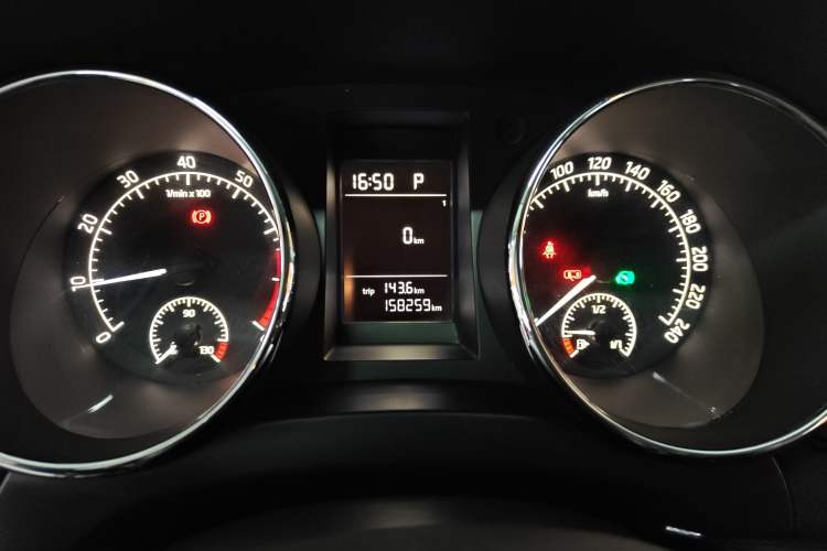 Used Skoda Yeti 2016 1.4TSI DSG Advanced Edition Instrument Cluster