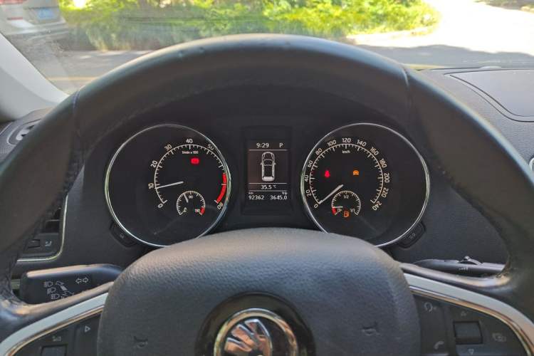 Used Skoda Yeti 2016 1.4TSI DSG Style Edition Instrument Cluster