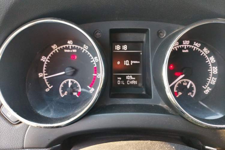 Used Skoda Yeti 2016 1.6L Manual Front-Wheel-Drive Version Instrument Cluster