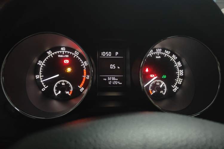 Used Skoda Yeti 2016 1.4TSI DSG Advanced Edition Instrument Cluster