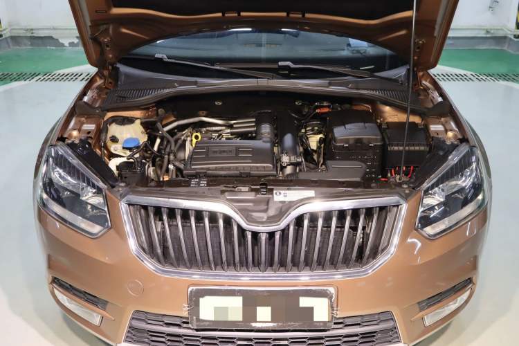 Used Skoda Yeti 2016 1.4TSI DSG Advanced Edition Interior 11