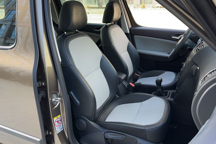 Used Skoda Yeti 2016 1.4TSI Manual Entry-Level Model Interior 6