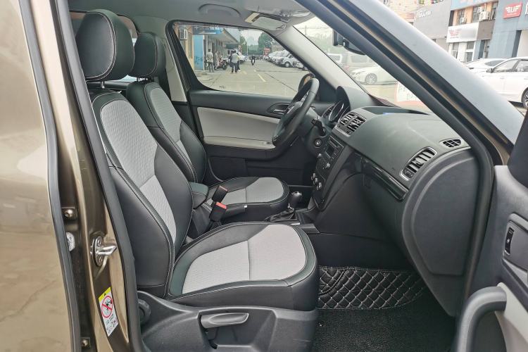 Used Skoda Yeti 2016 1.4TSI DSG Advanced Edition Interior 6
