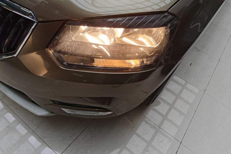 Used Skoda Yeti 2016 1.4TSI DSG Advanced Edition Left Front Headlight