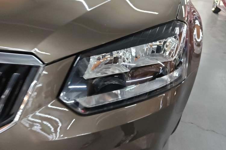 Used Skoda Yeti 2016 1.4TSI DSG Advanced Edition Left Front Headlight
