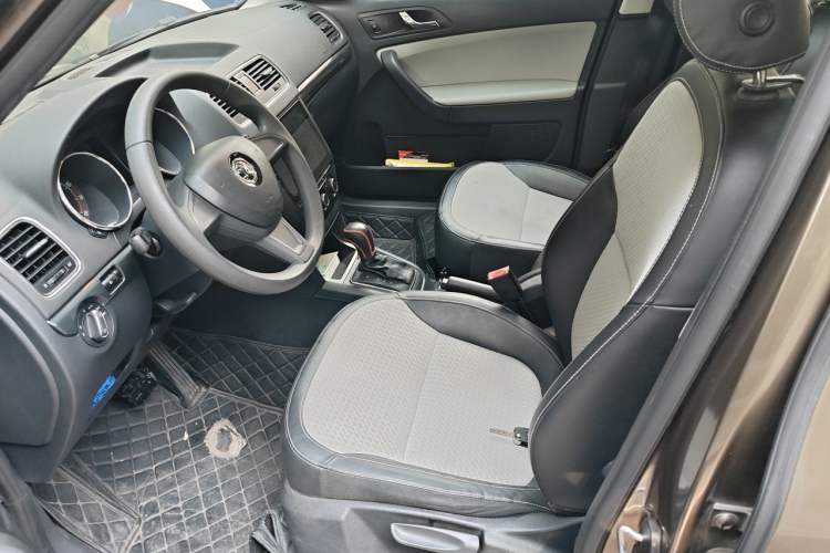 Used Skoda Yeti 2016 1.4TSI DSG Advanced Edition Left Front Seat