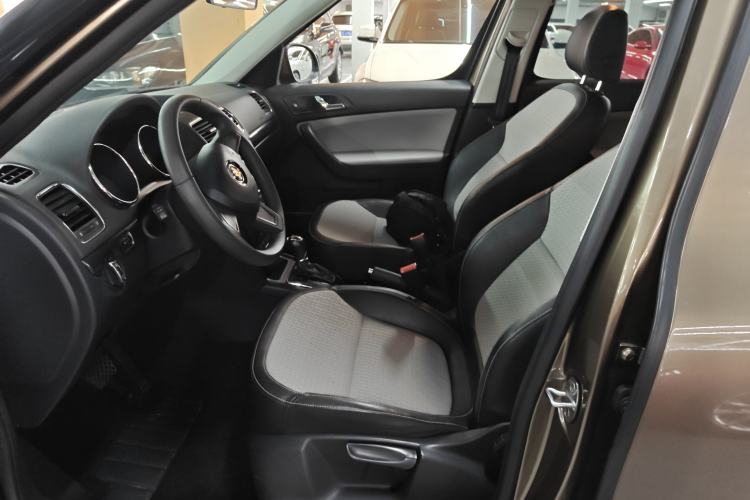 Used Skoda Yeti 2016 1.4TSI DSG Advanced Edition Left Front Seat