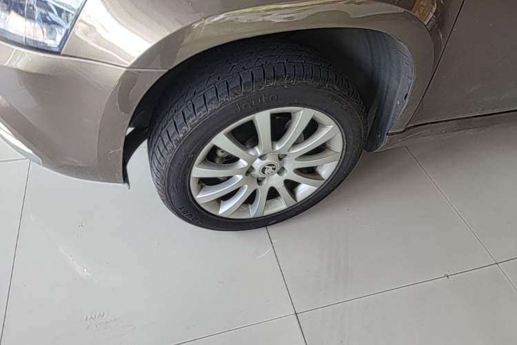 Used Skoda Yeti 2016 1.4TSI DSG Style Edition Left Front Wheel Hub