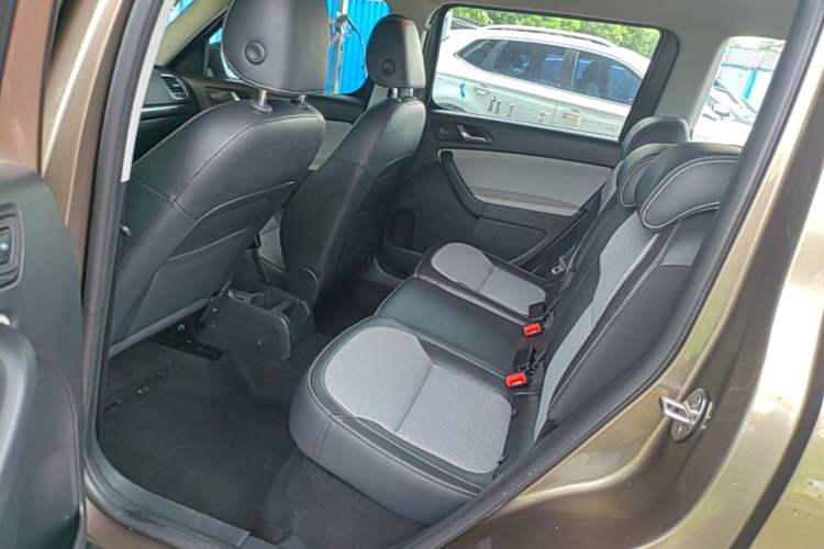 Used Skoda Yeti 2016 1.4TSI DSG Advanced Edition Left Rear Seat