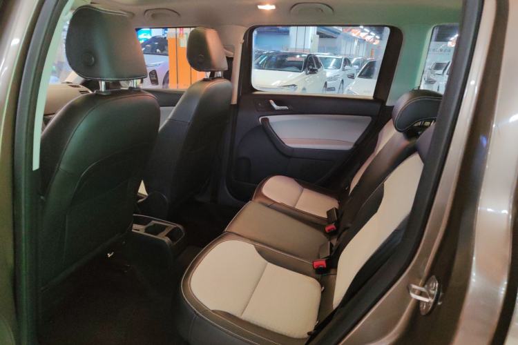 Used Skoda Yeti 2016 1.4TSI DSG Advanced Edition Left Rear Seat