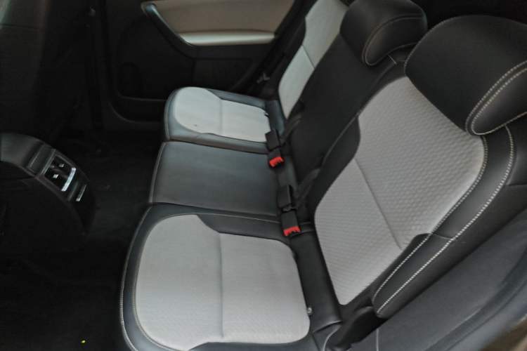 Used Skoda Yeti 2016 1.4TSI DSG Advanced Edition Left Rear Seat
