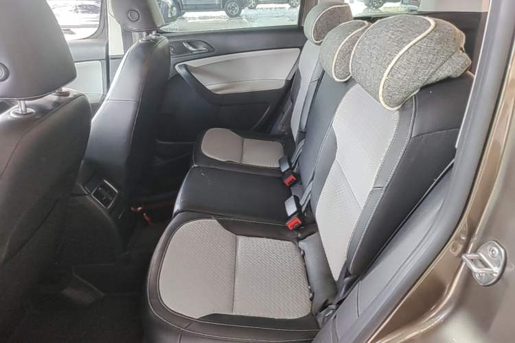 Used Skoda Yeti 2016 1.4TSI DSG Style Edition Left Rear Seat