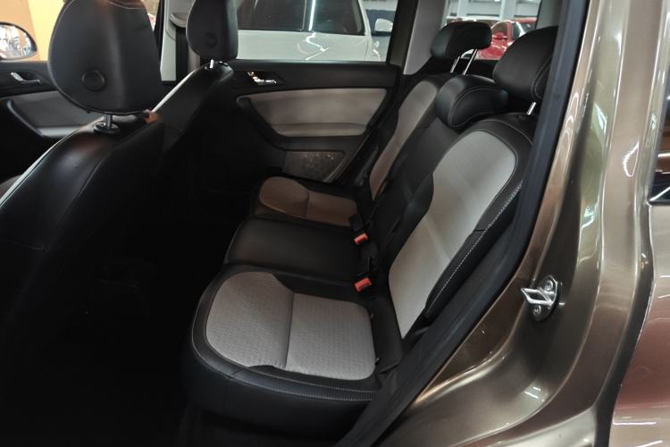 Used Skoda Yeti 2016 1.4TSI DSG Advanced Edition Left Rear Seat