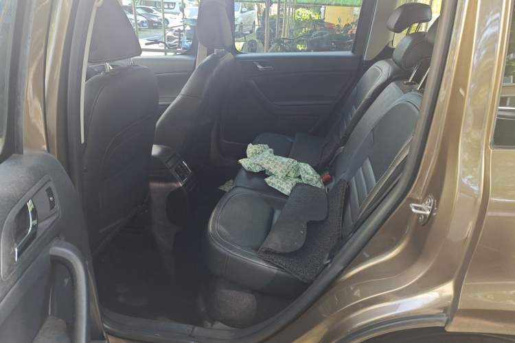 Used Skoda Yeti 2016 1.4TSI DSG Style Edition Left Rear Seat