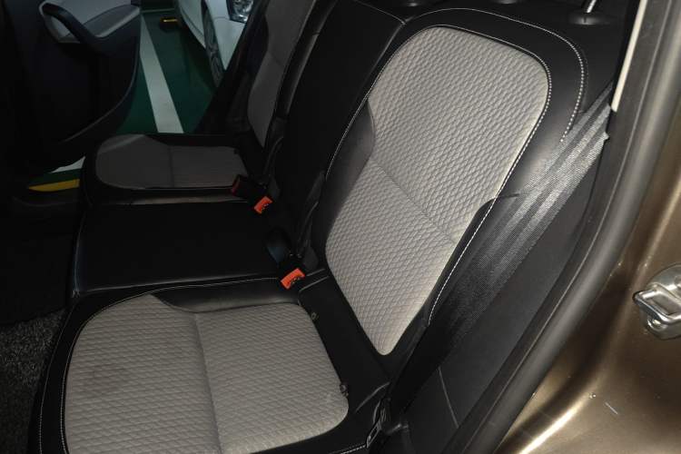 Used Skoda Yeti 2016 1.4TSI DSG Advanced Edition Left Rear Seat