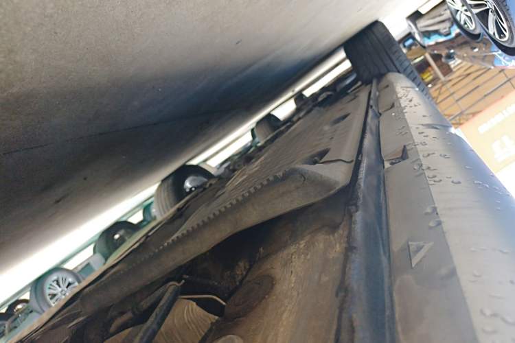 Used Skoda Yeti 2016 1.4TSI DSG Prestige Edition Left Side Sill