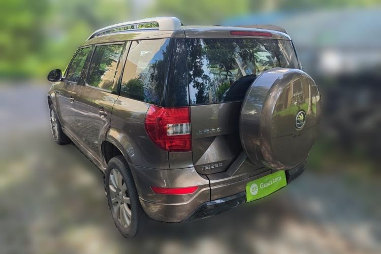 Used Skoda Yeti 2016 1.4TSI DSG Style Edition Rear Left 45 Deg