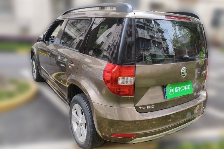 Used Skoda Yeti 2016 1.4TSI DSG Advanced Edition Rear Left 45 Deg