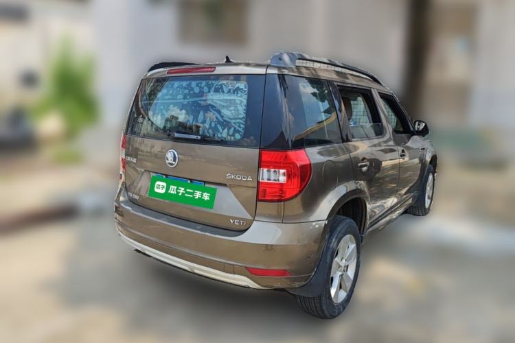 Used Skoda Yeti 2016 1.4TSI DSG Advanced Edition Rear Right 45 Deg