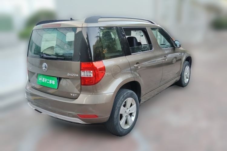 Used Skoda Yeti 2016 1.4TSI DSG Advanced Edition Rear Right 45 Deg