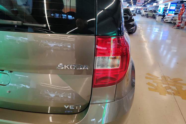Used Skoda Yeti 2016 1.4TSI DSG Advanced Edition Right Rear Taillight