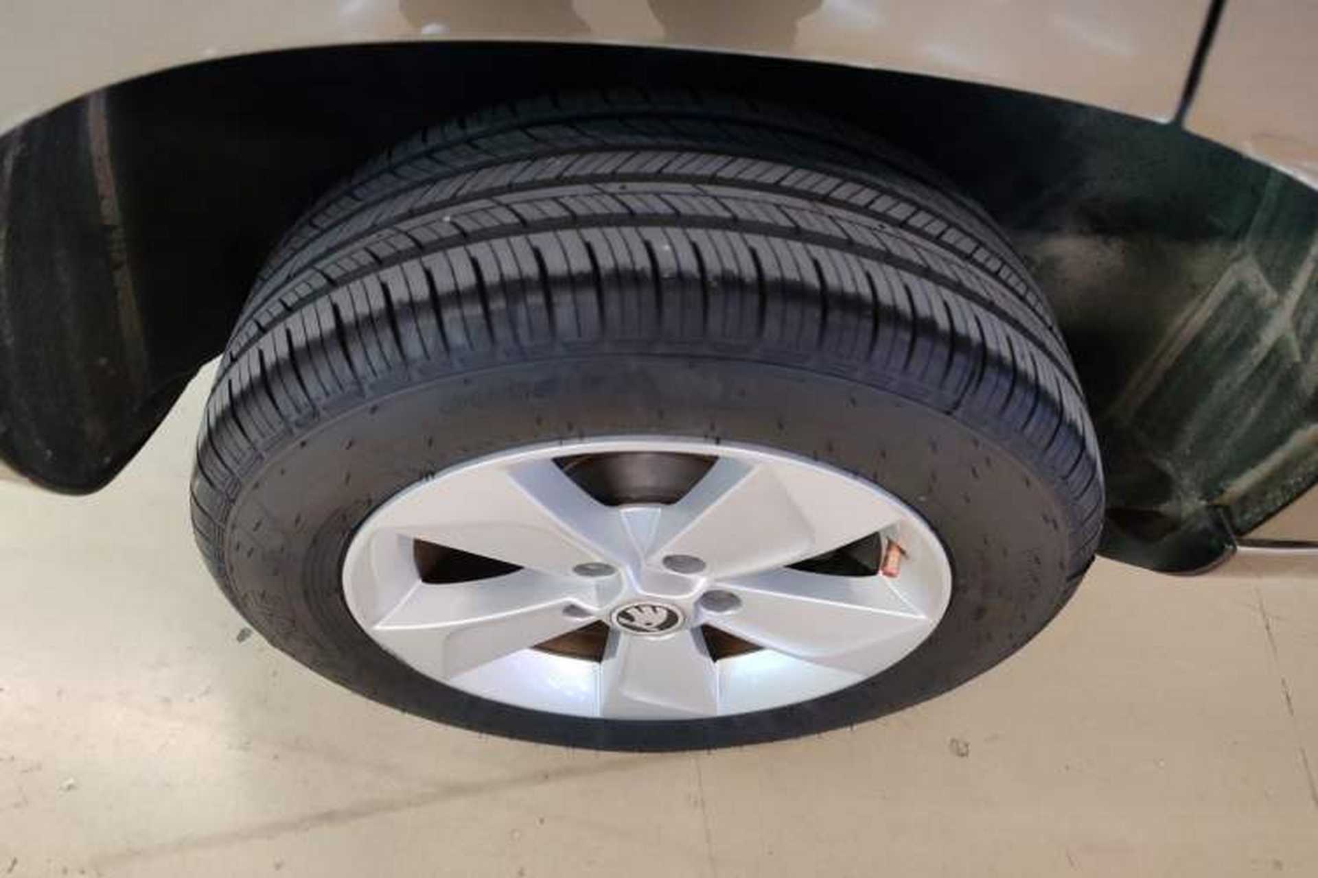 Used Skoda Yeti 2016 1.4TSI DSG Advanced Edition Right Rear Wheel Hub