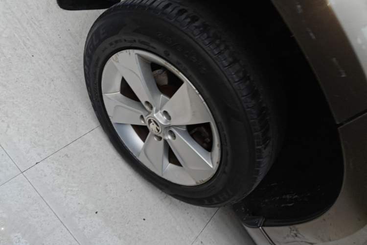 Used Skoda Yeti 2016 1.4TSI DSG Advanced Edition Right Rear Wheel Hub
