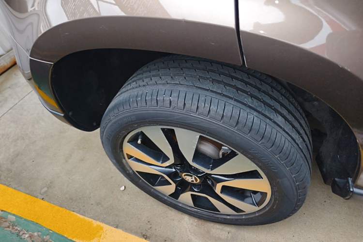 Used Skoda Yeti 2016 1.4TSI DSG Prestige Edition Right Rear Wheel Hub