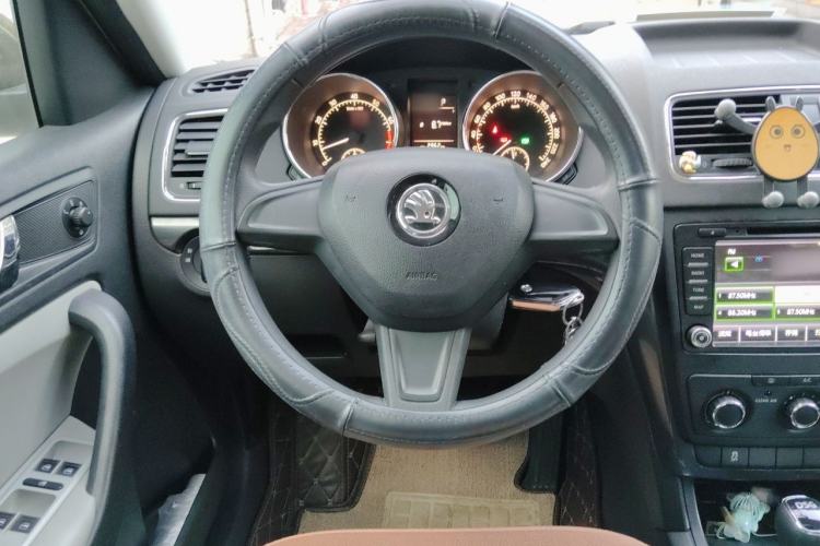 Used Skoda Yeti 2016 1.4TSI DSG Advanced Edition Steering Wheel